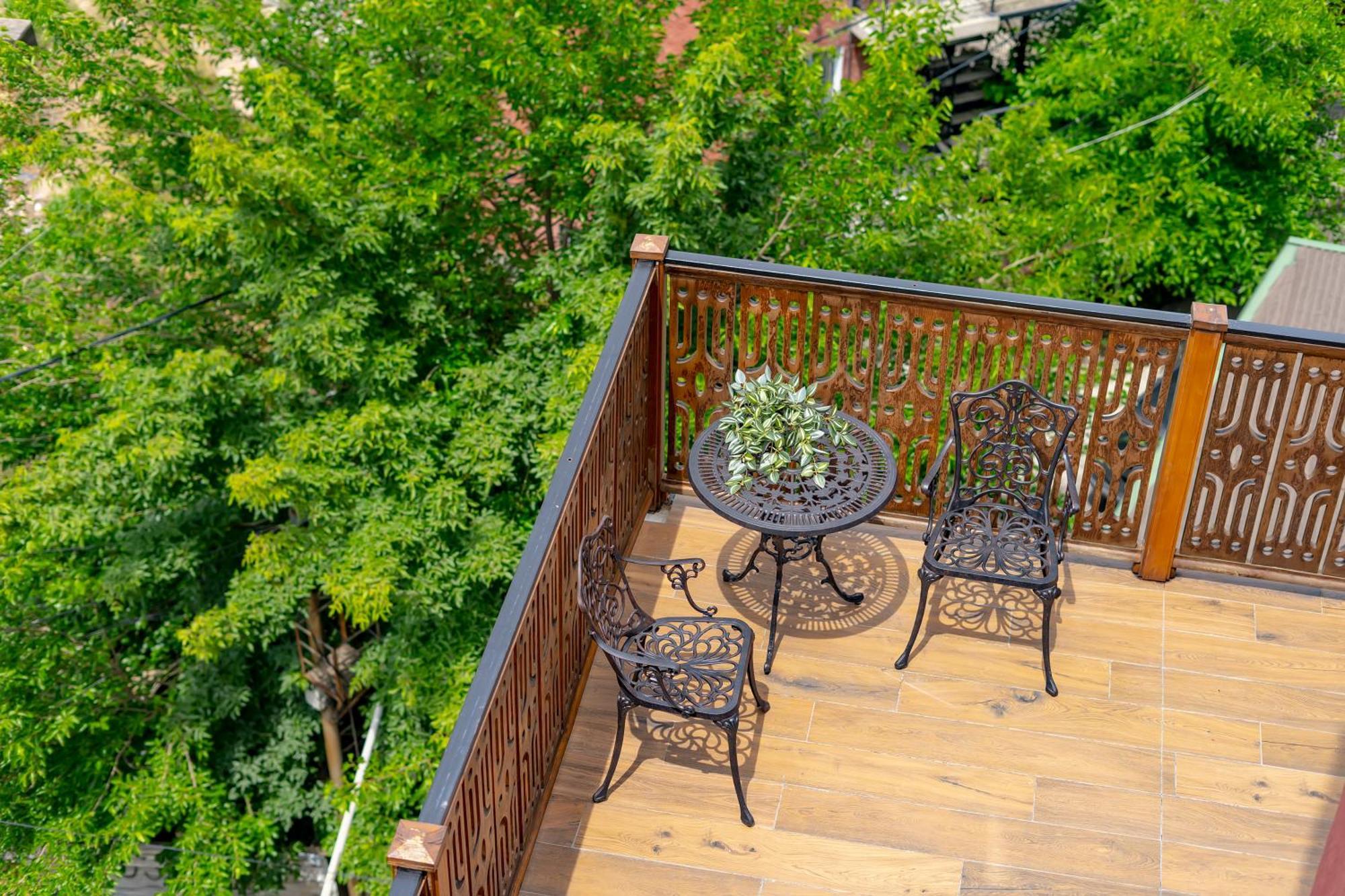 Iris Hotel Tbilisi Exteriér fotografie