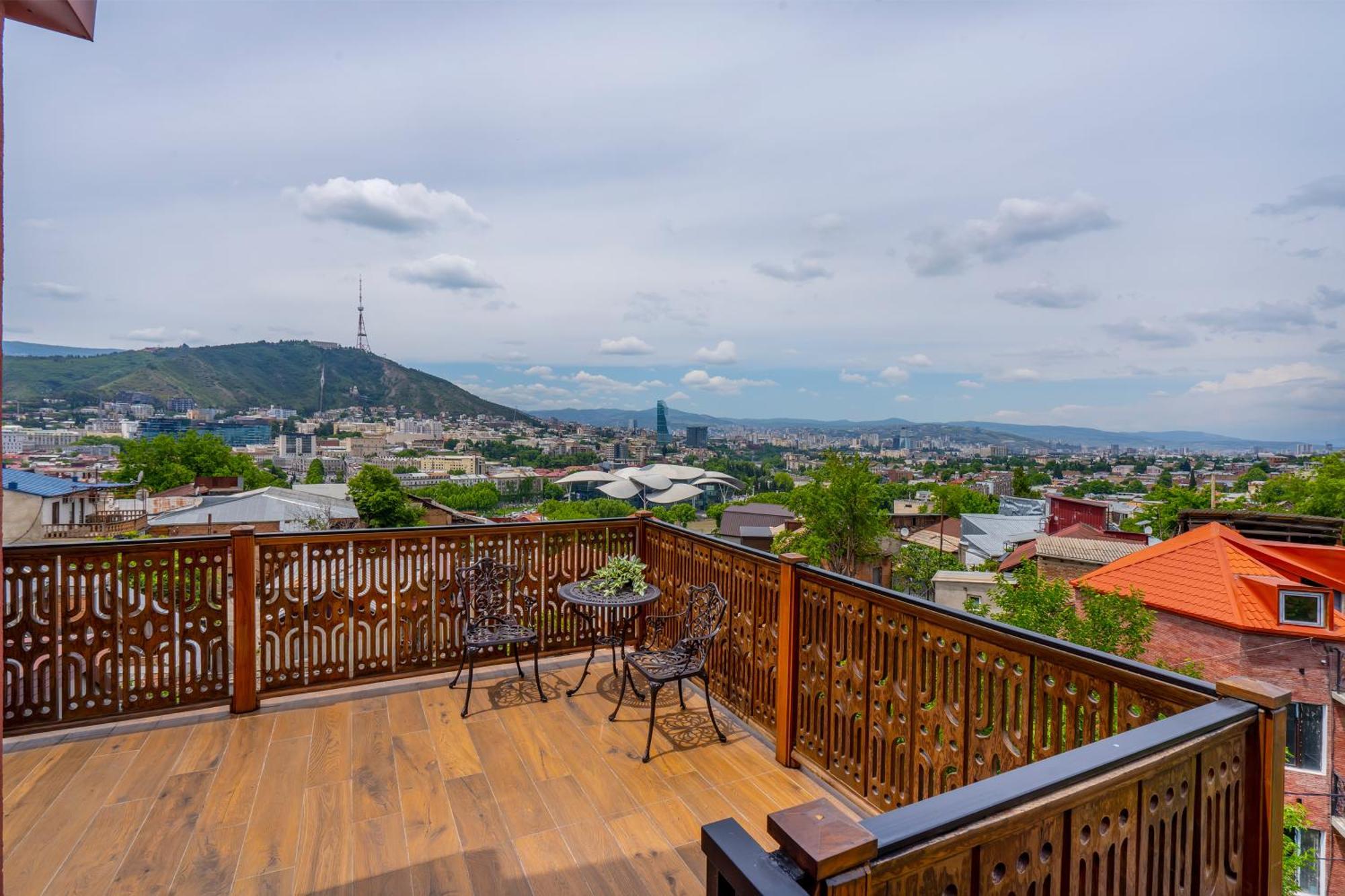 Iris Hotel Tbilisi Exteriér fotografie