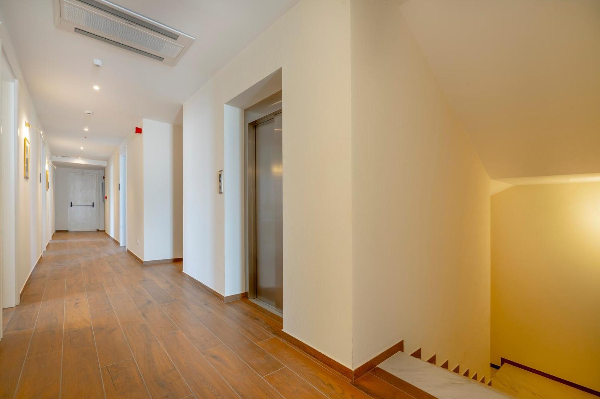 Iris Hotel Tbilisi Exteriér fotografie